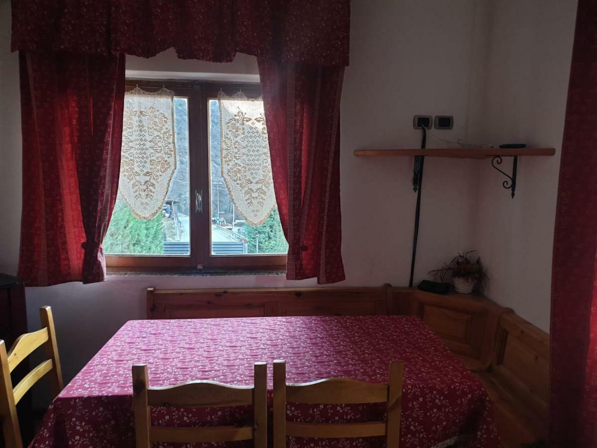 Il Dehors Apartamento Champdepraz Exterior foto